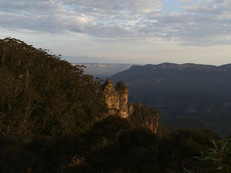 The Three Sisters rock formation at golden hour in Australia's Blue Mountains